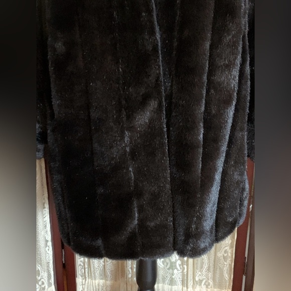 DENNIS BASSO FULLY LINED BLACK FAUX FUR COAT - SZ LARGE - Picture 9 of 16
